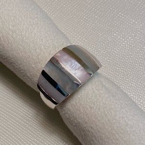 Sterling Silver Mother of Pearl ring